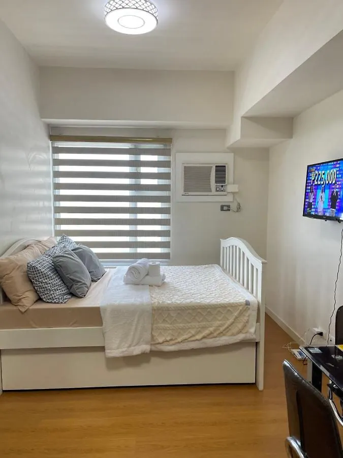 Apartment Studio With Queen Size Bed In 8Adriatico Manila Philippines